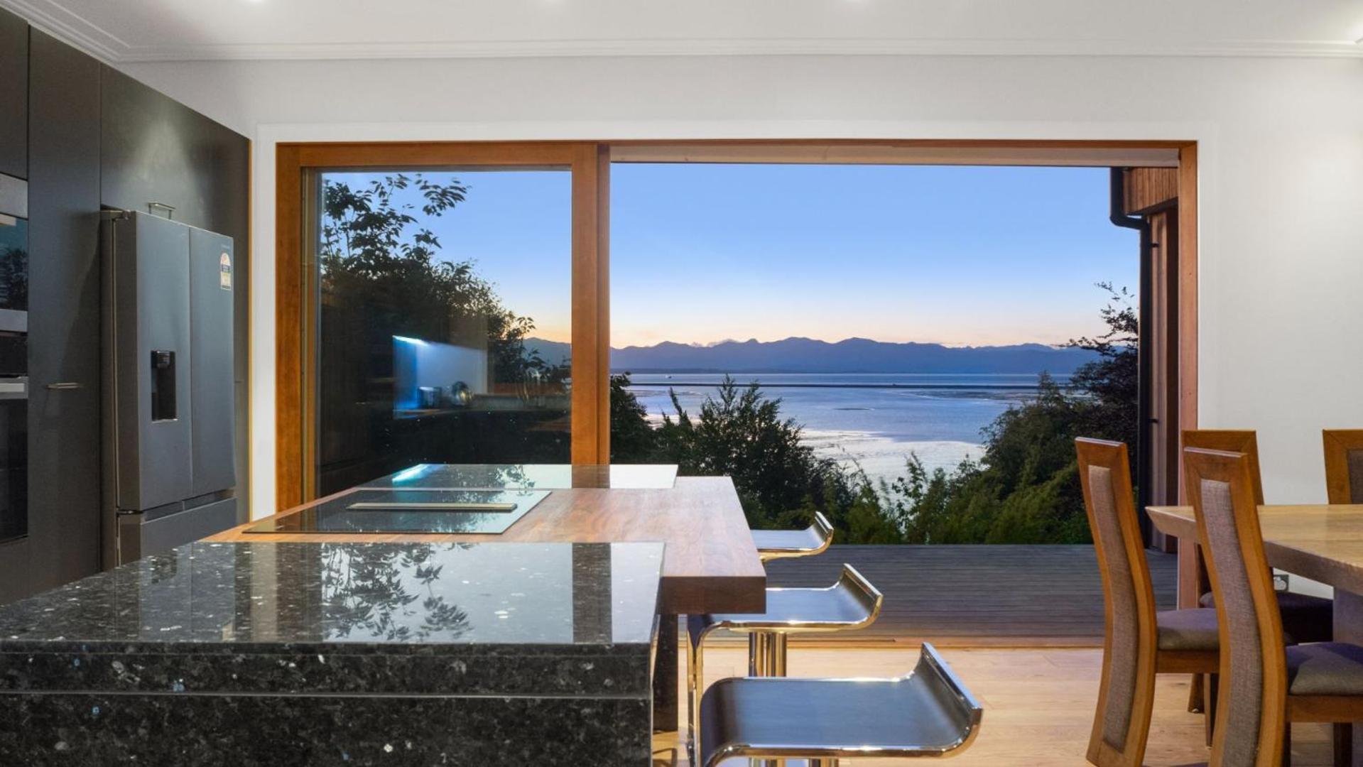 Villa Sunset Haven In Nelson Esterno foto